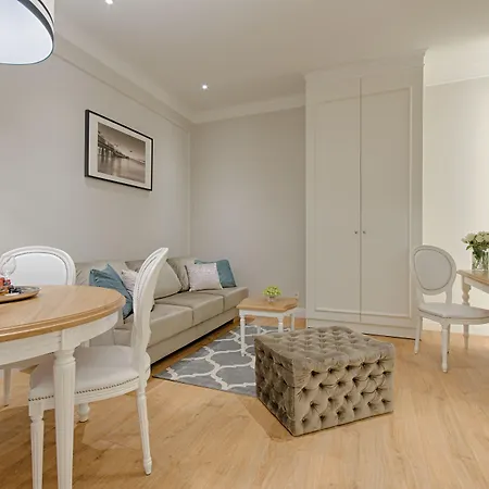 Molo アパートホテル ソポト