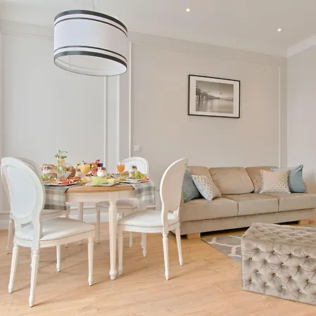 Molo Lägenhetshotell 3*