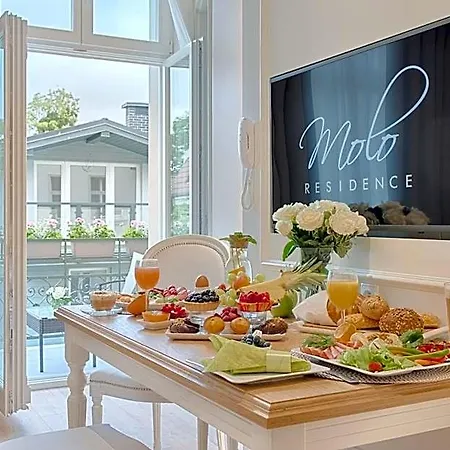 Molo Aparthotel