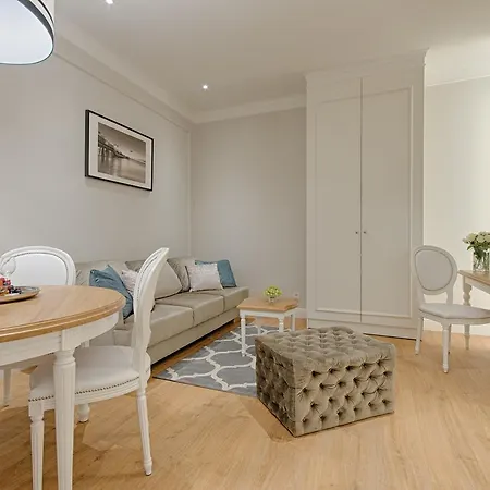 Apart-hotel Molo 3*